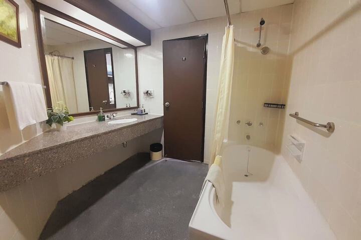 Room 479 of 650