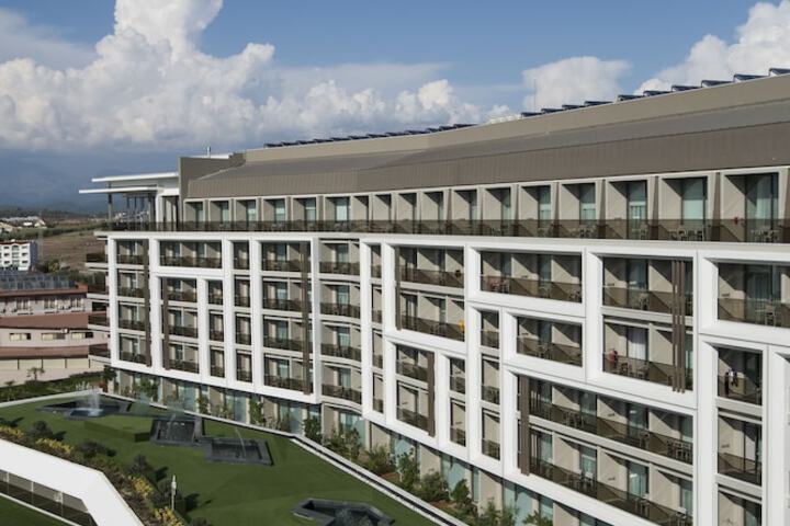 Hotel 290 of 303