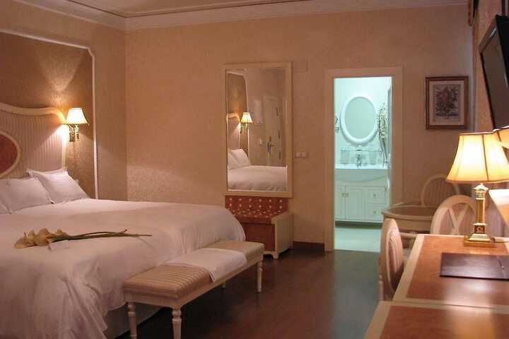 Room 14 of 54