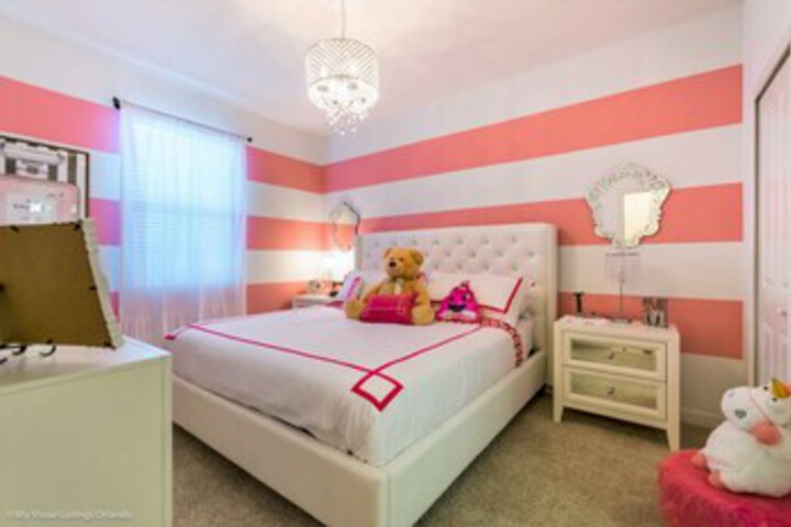 Room 62 of 71