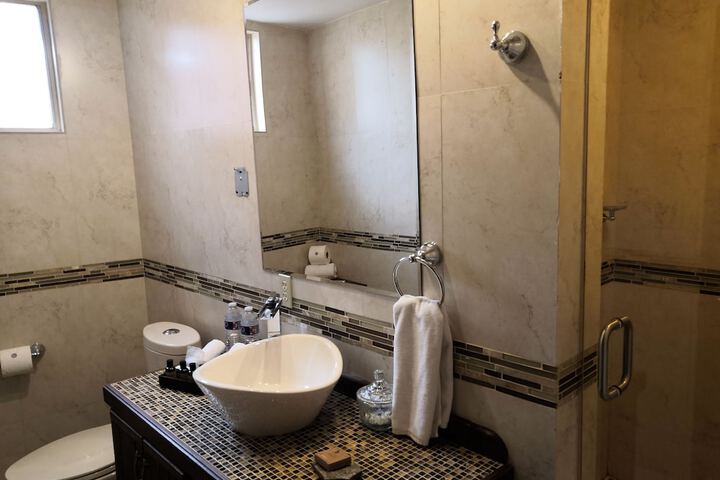 Room 92 of 146
