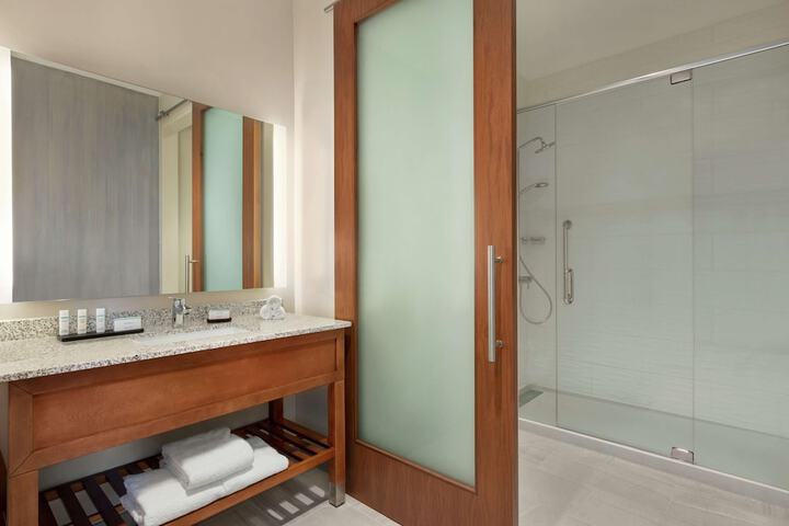 Bathroom shower