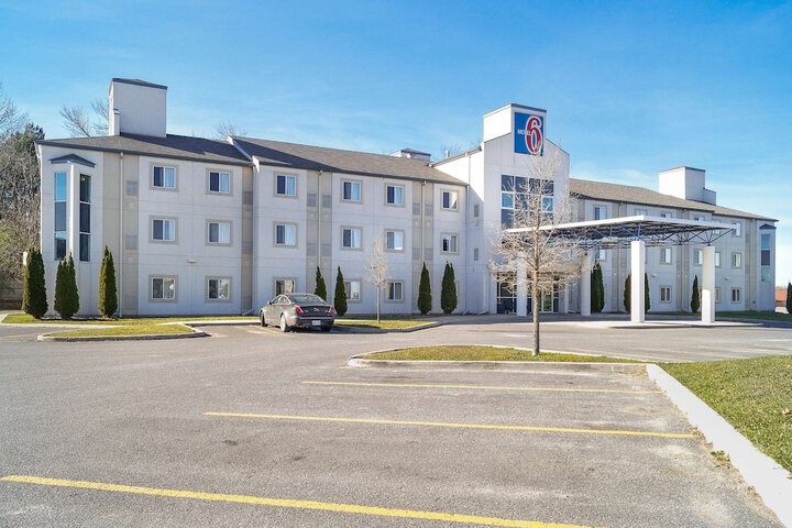 Hotel 27 of 27