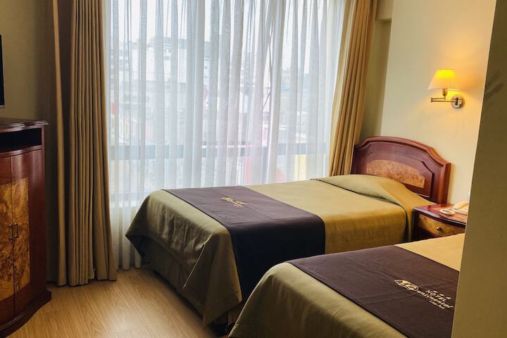 Room 41 of 47