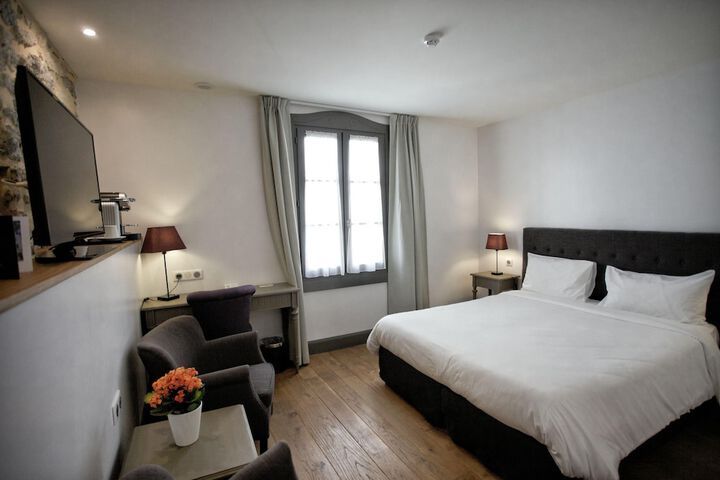 Room 40 of 104
