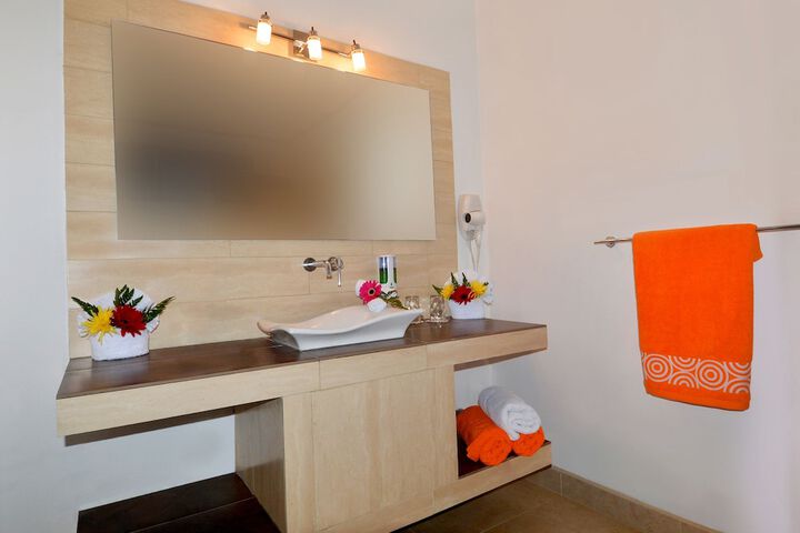 Bathroom Interior Photo