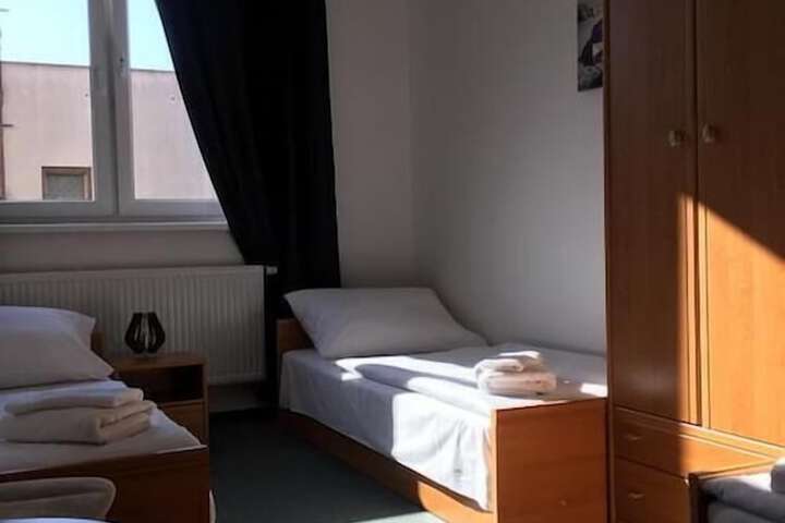 Room 61 of 106
