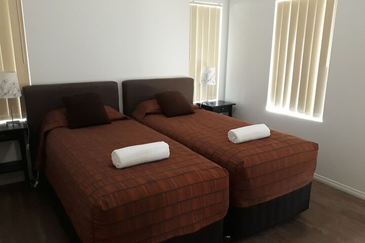 Room 7 of 25