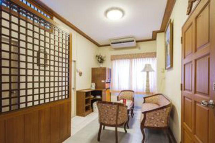 Room 27 of 31