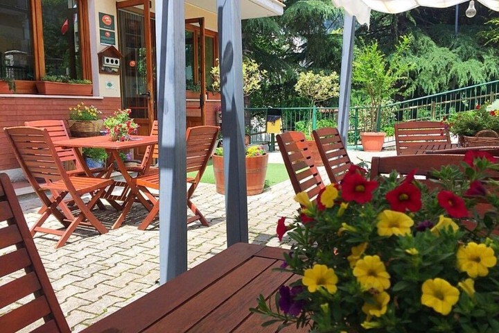 Terrace/Patio 19 of 21
