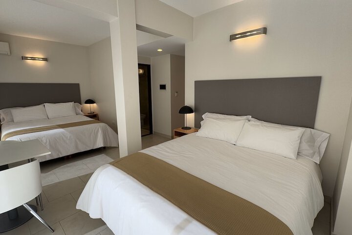 Room 12 of 33