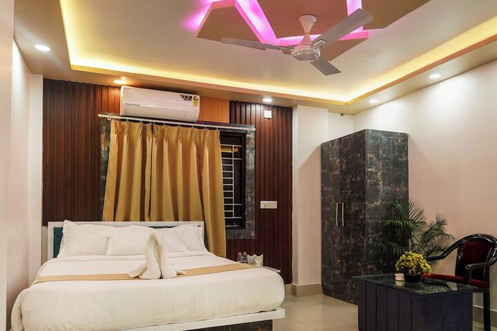 Room 10 of 43
