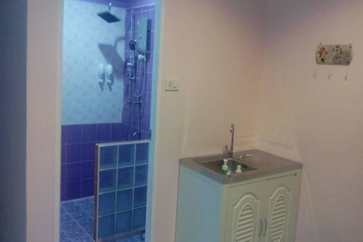 Room 16 of 21