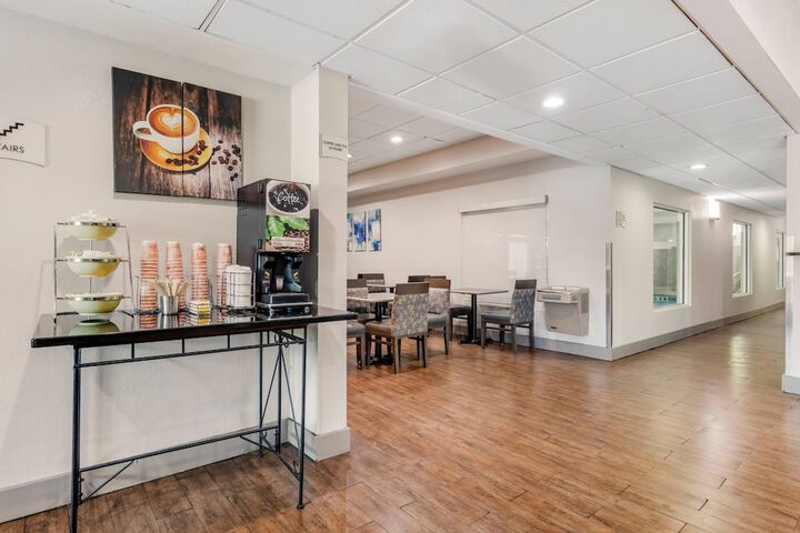 Guest Lobby