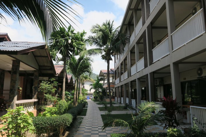 Hotel Exterior 46 of 57