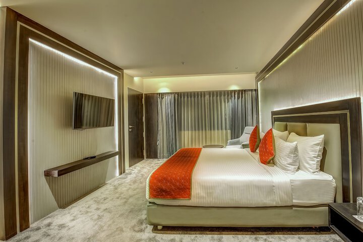 Room 37 of 58