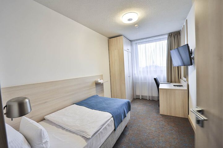 Room 14 of 49