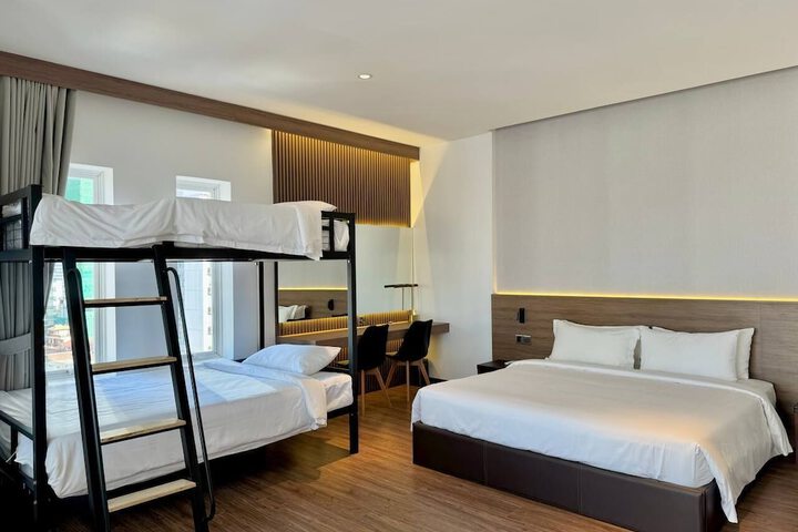 Room 25 of 96