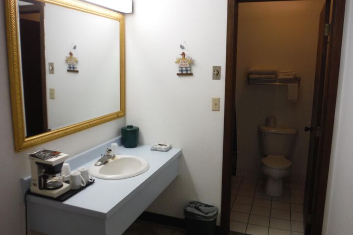 Room 2 of 12