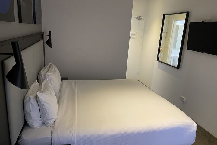 Room 19 of 29