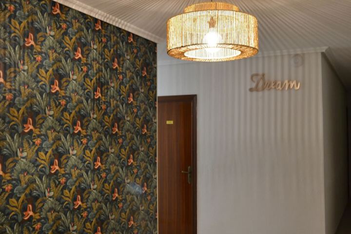 Room 21 of 54