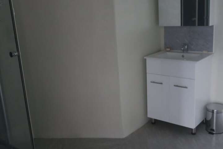 Room 21 of 41