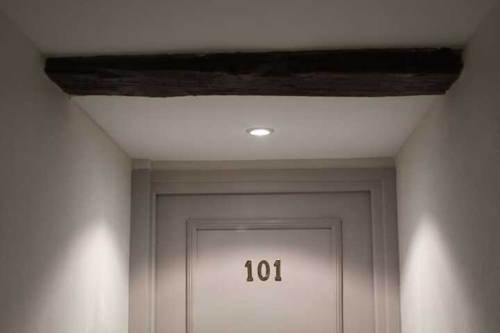 Room 8 of 46
