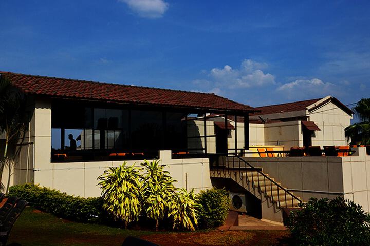 Hotel 46 of 52