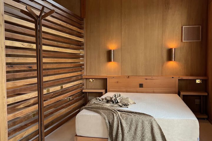 Room 3 of 26