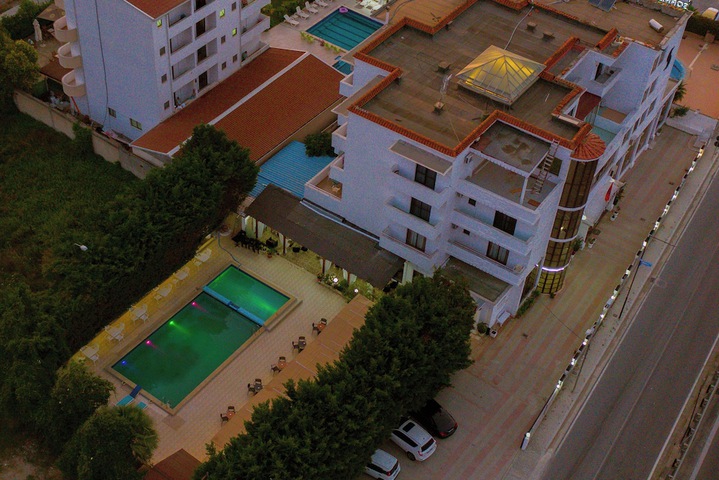 Hotel 124 of 129