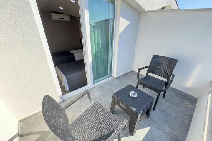 Terrace/Patio 29 of 64