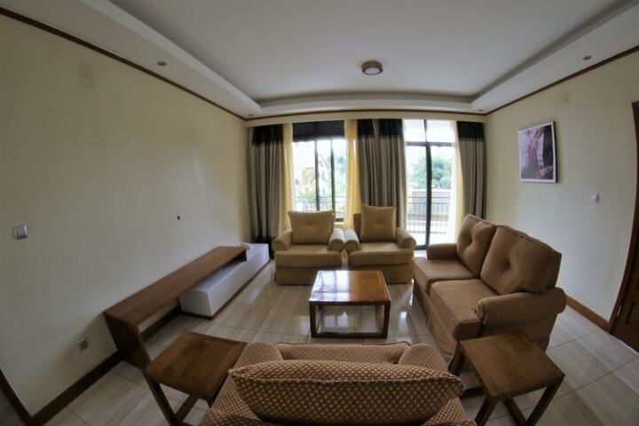 Room 13 of 23