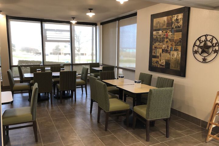 Breakfast area