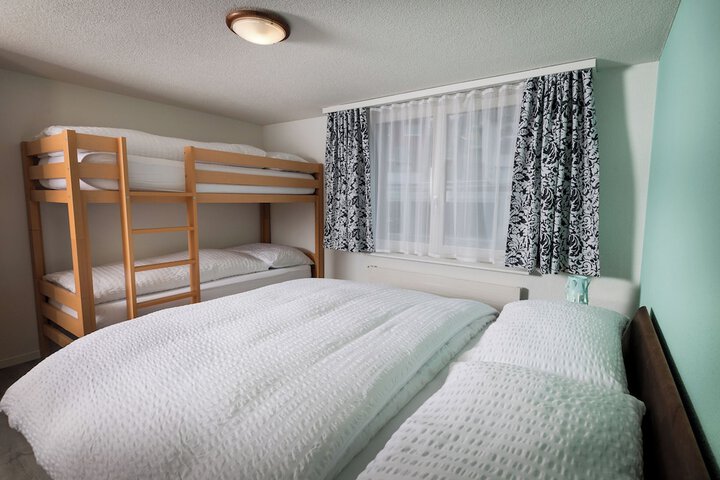 Room 21 of 42