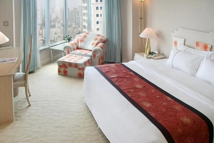Room 4 of 26