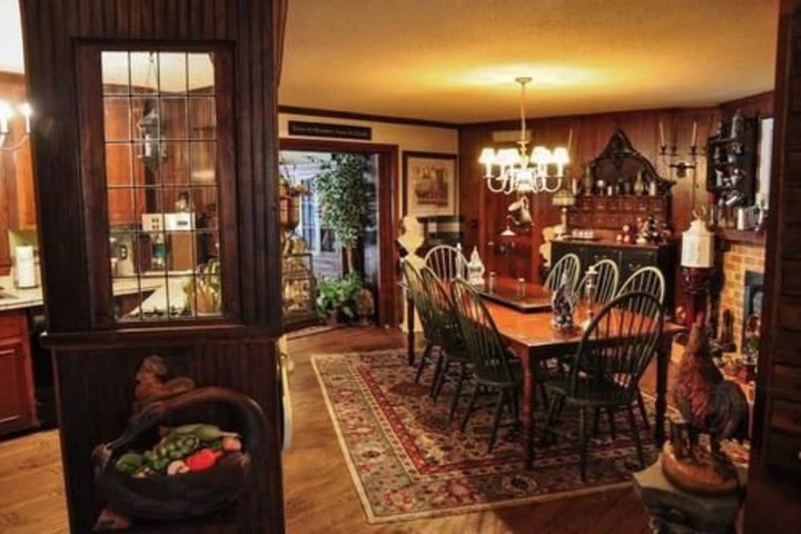 Dining Photos