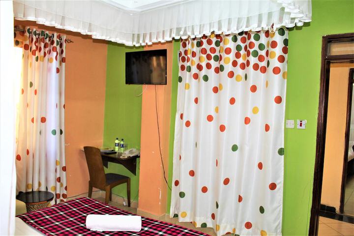 Room 2 of 13