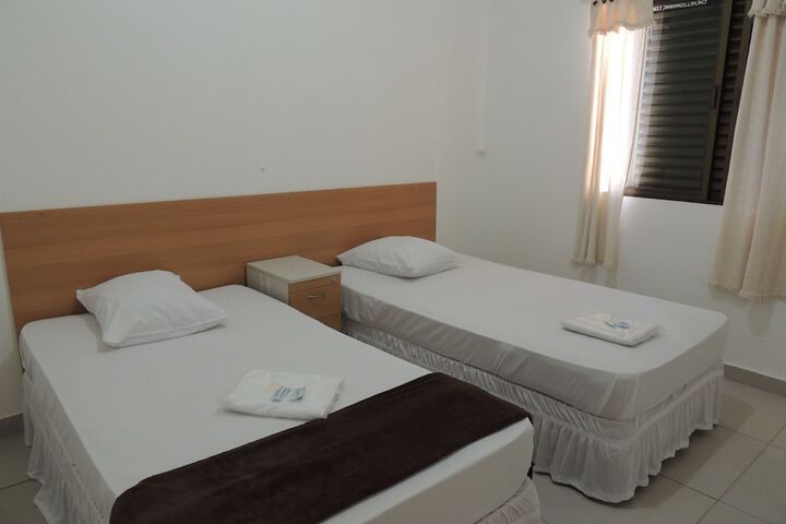Room 9 of 107