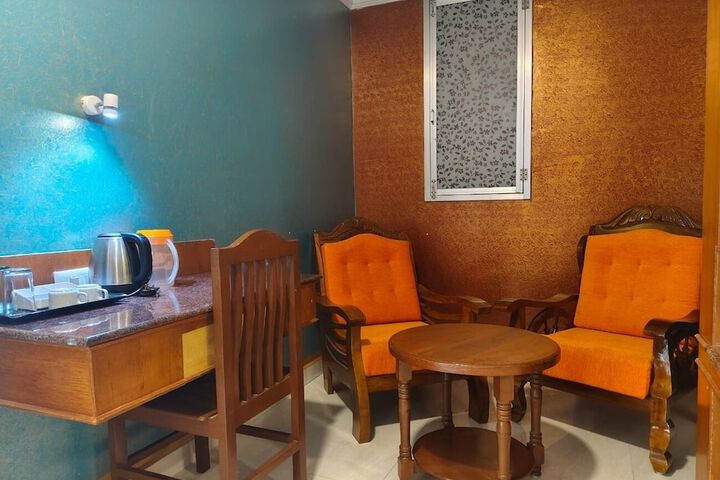 Room 16 of 35