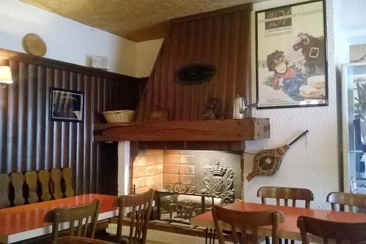 Dining Photos
