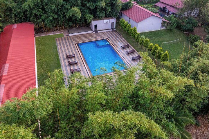 Pool 26 of 63