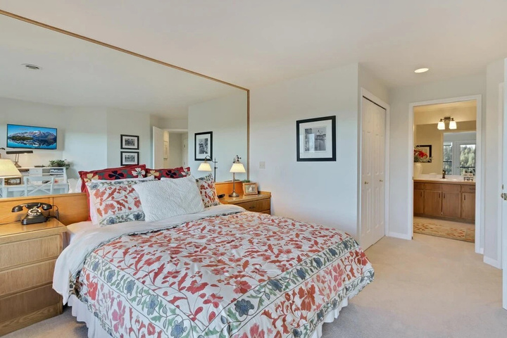 Room 3 of 17