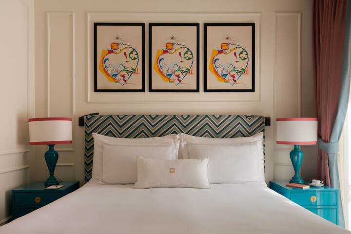 Room 40 of 90
