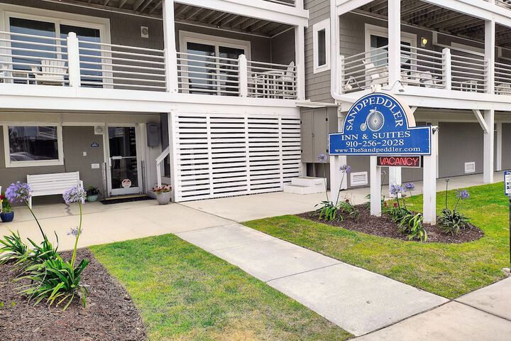 Photo of Sandpeddler Inn & Suites