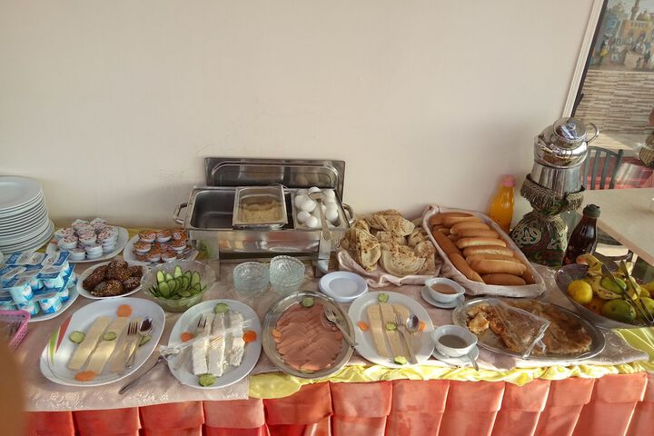 Dining 76 of 91