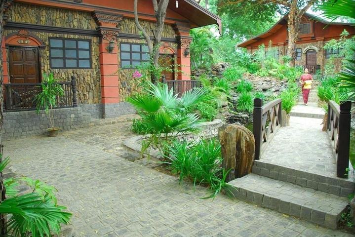 Property Grounds 22 of 28