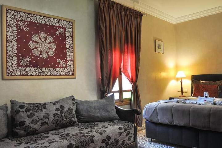 Room 18 of 68