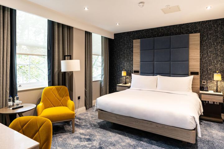 Room 44 of 114