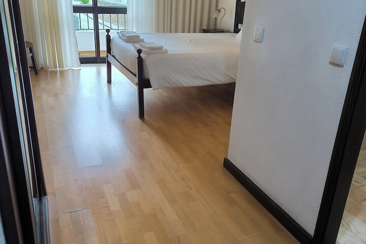 Room 33 of 58