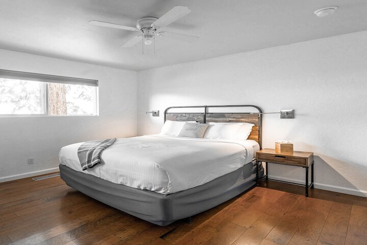 Room 5 of 37